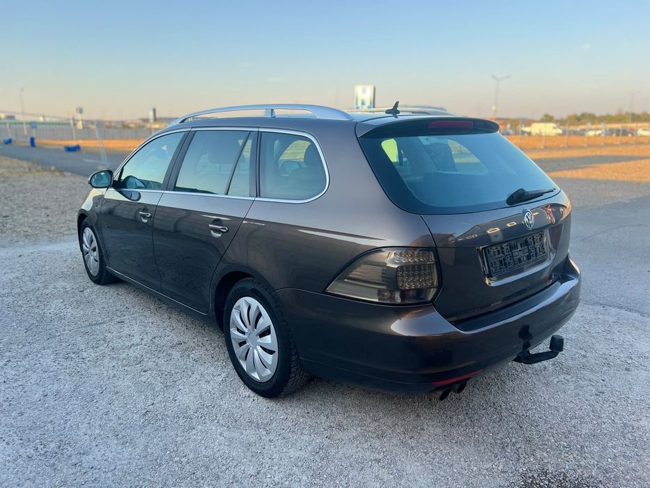 Wolkswagen Golf 6 Panoramic - RATE /CASH