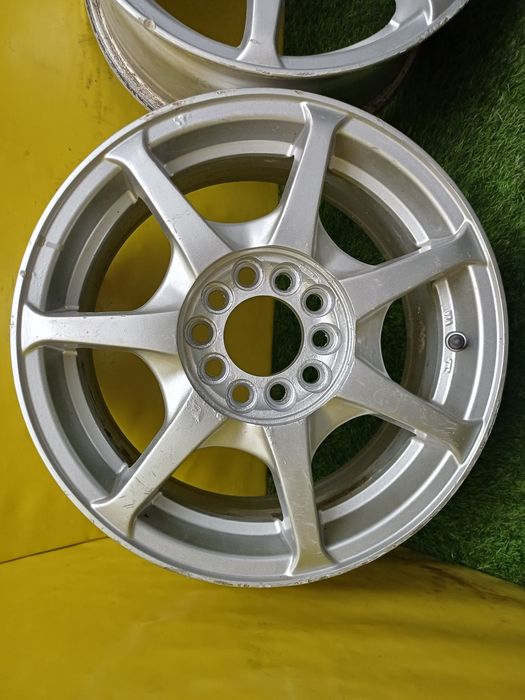 Диски R15 5x114.3 и 5×108 на Toyota и другие.