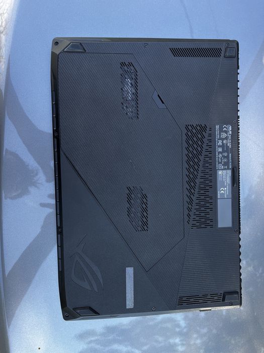 Vand laptop gaming asus rog strix gl503v