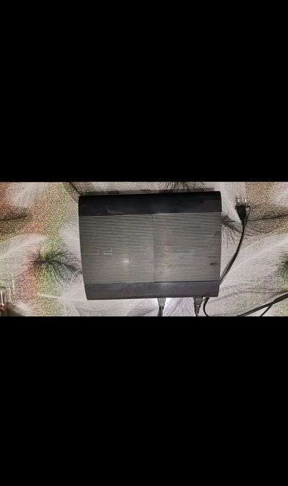 Продавам ps3 и 2 джойстика +9игри  във добре състояние