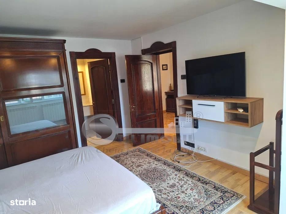 Apartament 3 Camere Centru - 800 euro