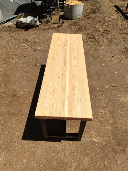 Скамейка 90 см,  ширина 31 см, высота 45 см