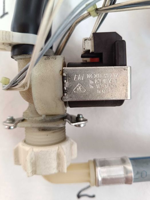 Продавам части от пералня GORENJE WA 62121