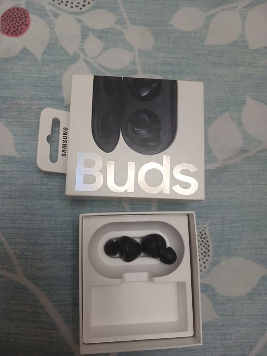 Наушники Galaxy Buds