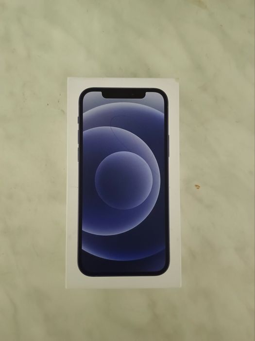 Айфон 12 сатылады