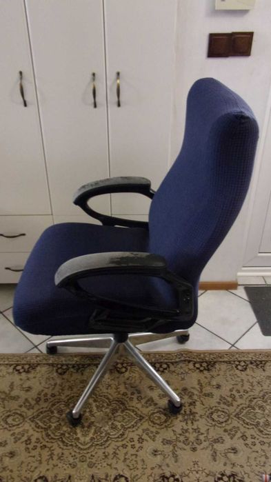 office swivel chair blue, height adjust, wipping, 5 rollers