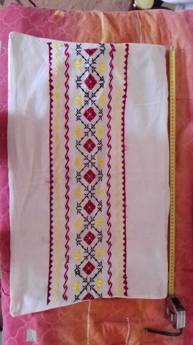 възглавница,етно,бродерия.