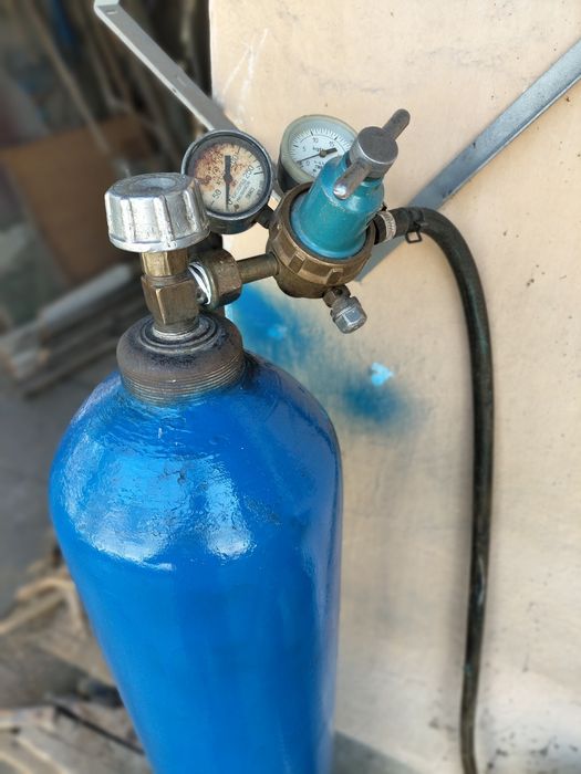 Продам кислородный баллон