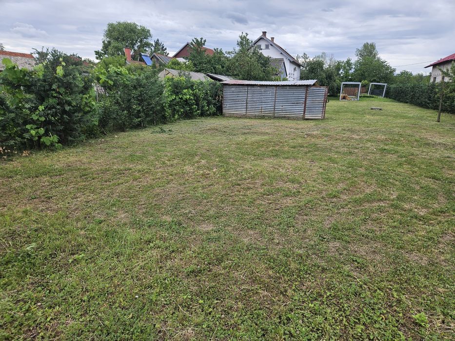 Vand proprietate front doua strazi Beius