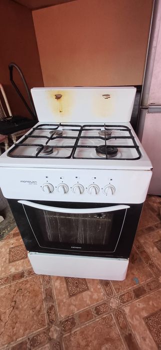 Продам газовую плиту