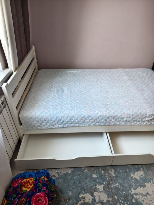 Продам кровать 120х200