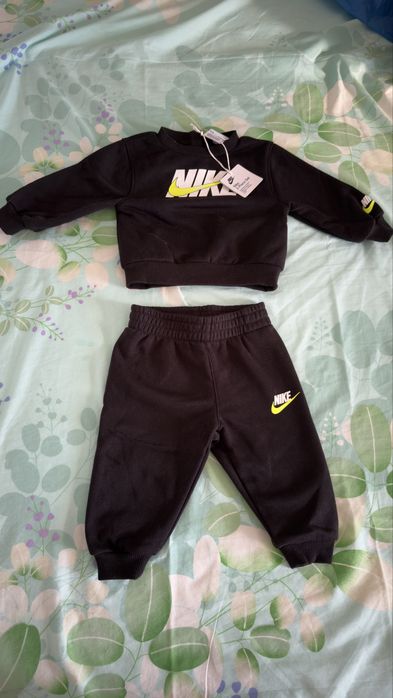 Trening Nike 9-12 luni