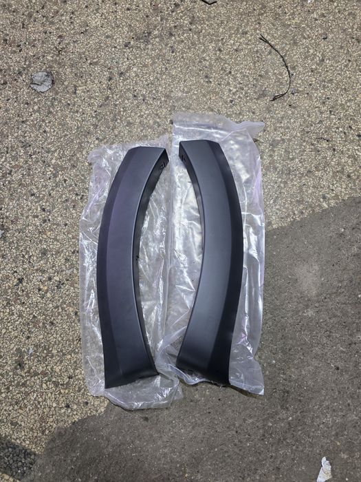 Ornament/overfender bara față sandero/logan stepway 2016-2020