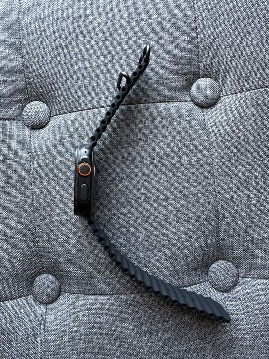 Apple Watch Ultra 3 Black Titanium with Ocean Band