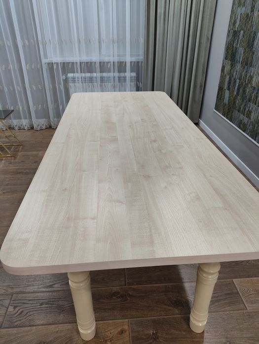 Продается стол в хорошем состоянии