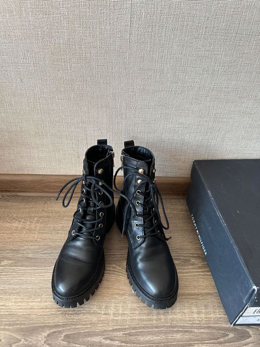 Ботинки Tommy Hilfiger 37 рр