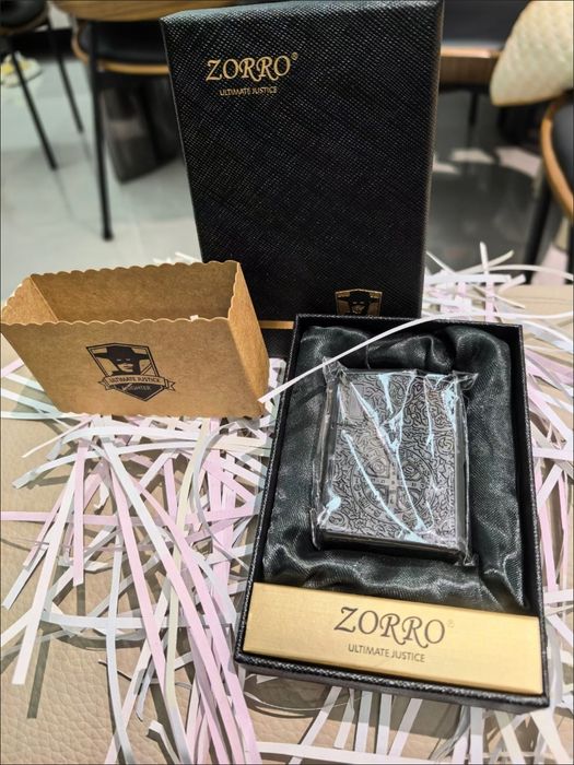 Продам зажигалку Zorro
