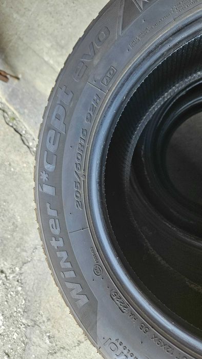 4x Anvelope iarna Hankook Winter i*cept Evo AO | 205/60 R16 92H | profile ~ 2x5 2x7 mm | DOT: 2225