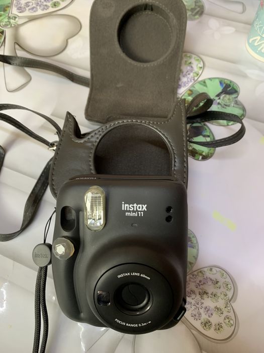 Фотоаппарат instax mini 11