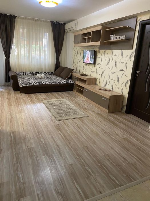 Regim Hotelier Titan-Pallady