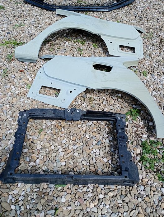 Bara fata trager aripa spate panou far faruri Vw Jetta