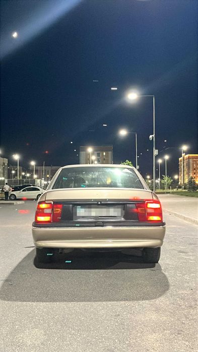 Продам машину опел вектра