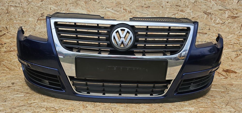 Bară față/Faruri Passat B6 Originale  Complete Faruri Hella cu becuri incluse PACHETUL 2 000 de Lei culoare bară LD5Q