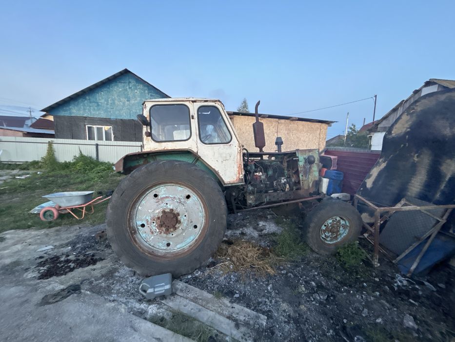 Продам трактор юмз на ходу