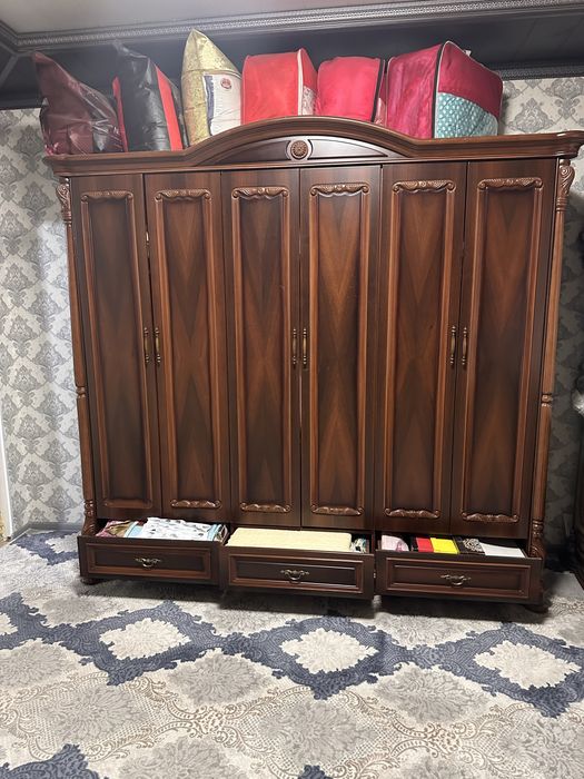 Spalniy Garnitur Kitayskiy