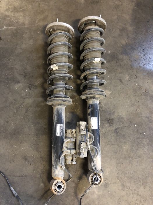 Задни адаптивни амортесьори БМВ Г30 (amortesiori bmw g30)