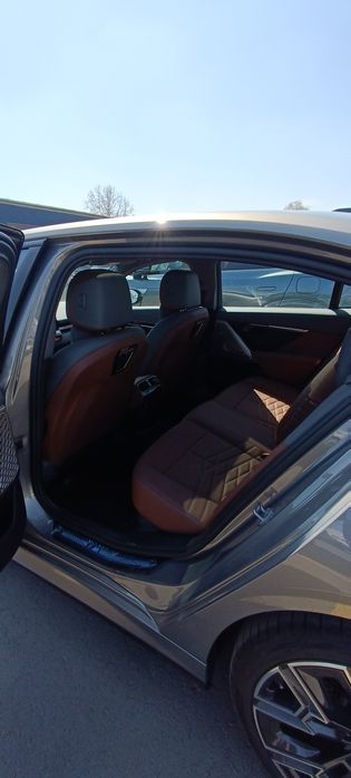 Bmw I 5.   40 L Restaeling 2025