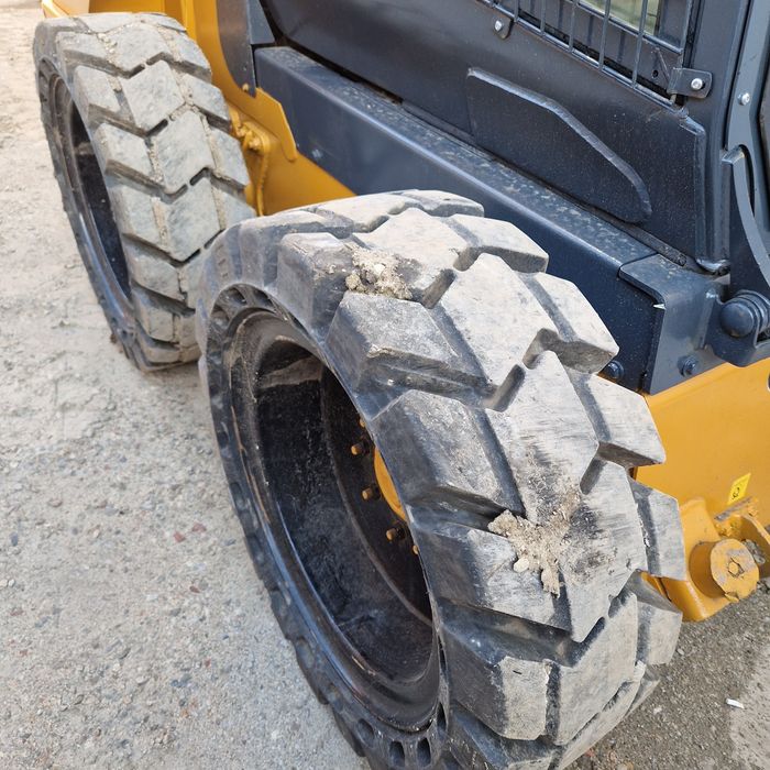 Bobcat miniincarcator Case sr175