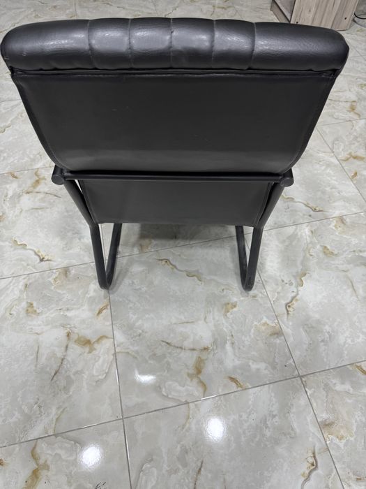 Кресло сотилади - Продаются кресла