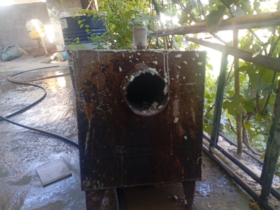 Комир пеш сатамын.