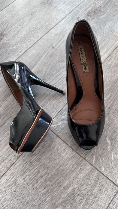 Новые туфли Zara