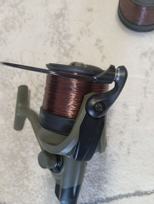 Vând mulinete prologic comander