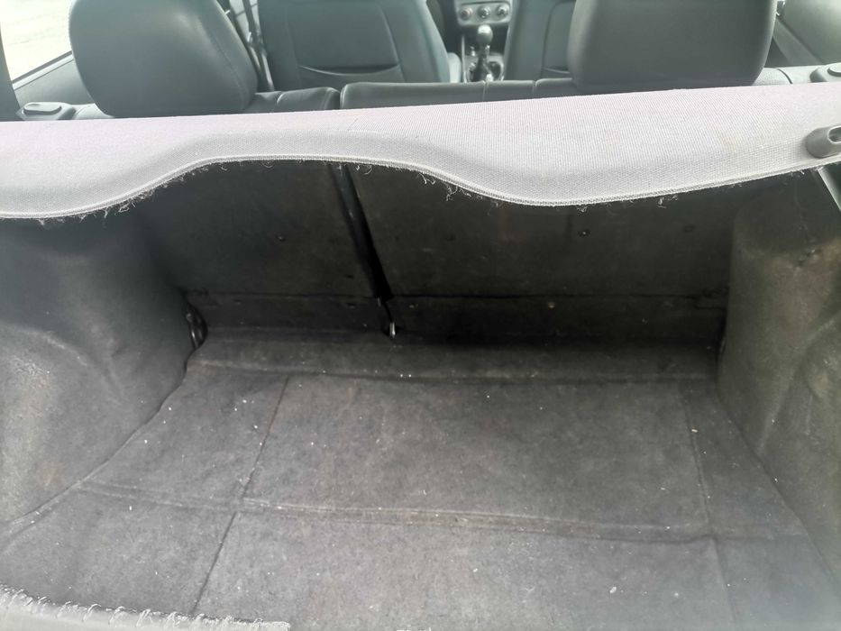 Alfa Romeo 147 1.9 JTD / 115 k.c. /220 000 km / diesel