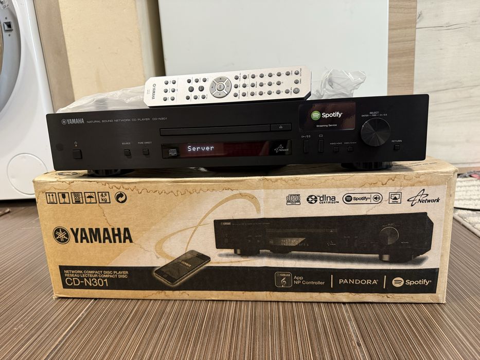 Yamaha CD-N301 player