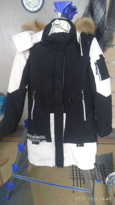 Продам куртку зимнюю