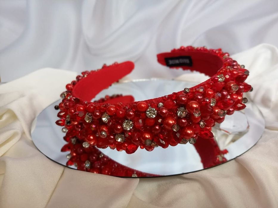 Диадеми ръчно изработени