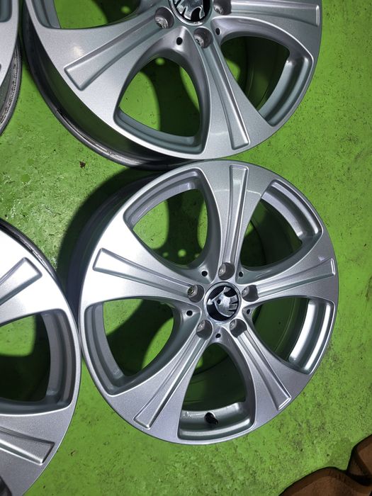 18 5x112 Skoda лети джанти 5х112 шкода