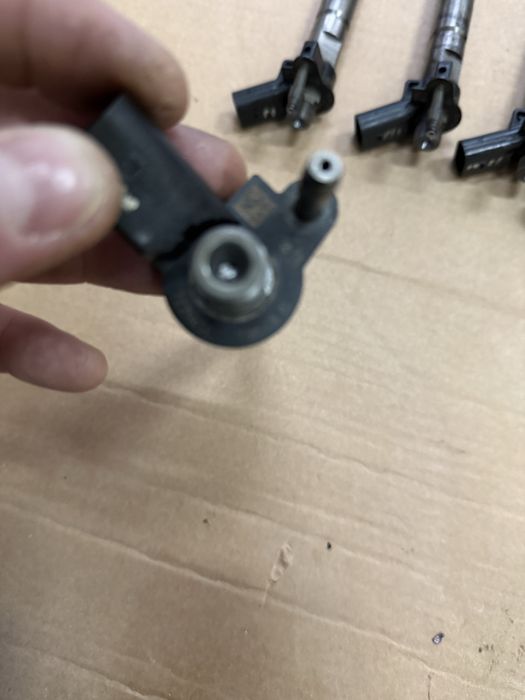 Vand injectoare si rampa  BMW X5 E70 , X6 306 Cp Cod motor N57D30B