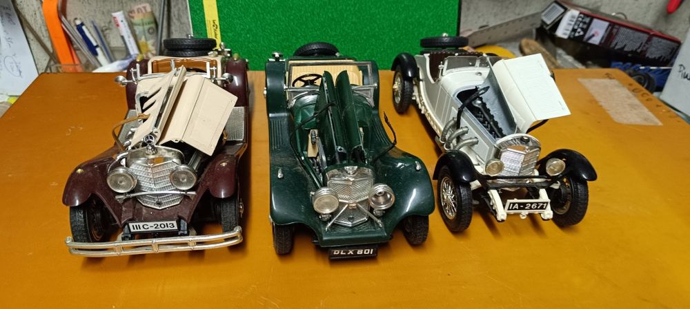 Masinuta macheta Burago 1/18