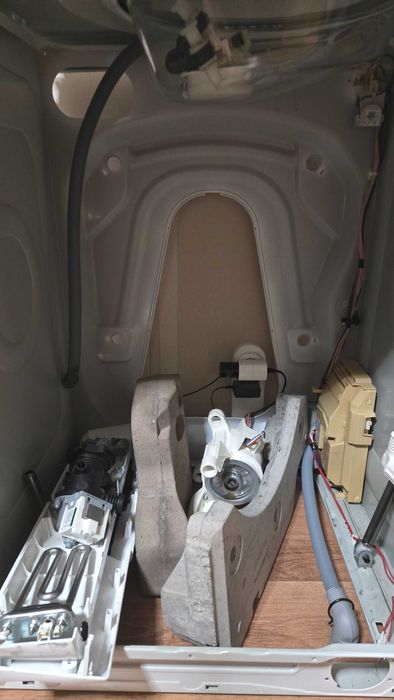 Автоматична Пералня Whirlpool FFB 8248 WV EE