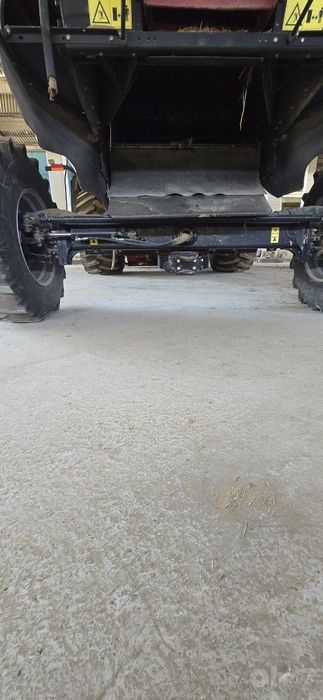 Case IH AXF 4088 kombayn