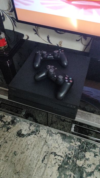 PS4 Pro приставка и шлем VR  комплект