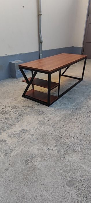 Стол в стиле лофт