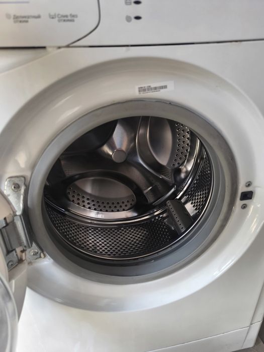 Indesit стиральная машина в идеальном состоянии
