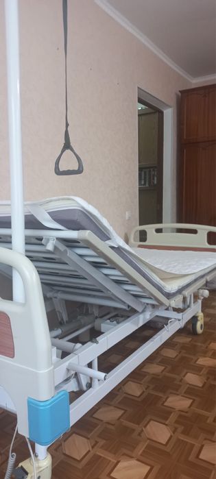 Медецинская кровать
