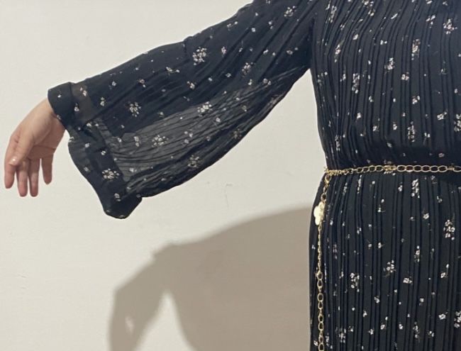 Продам плаья каждые по 5